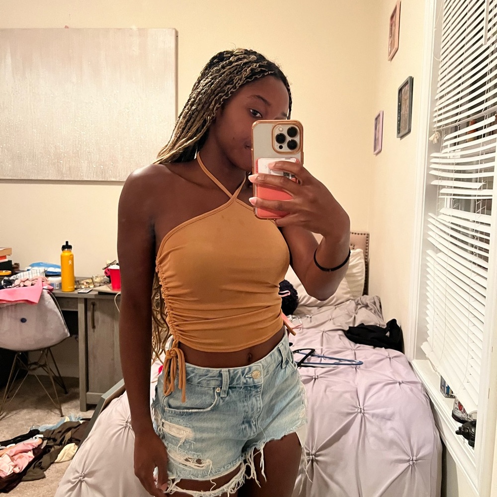 Halter top